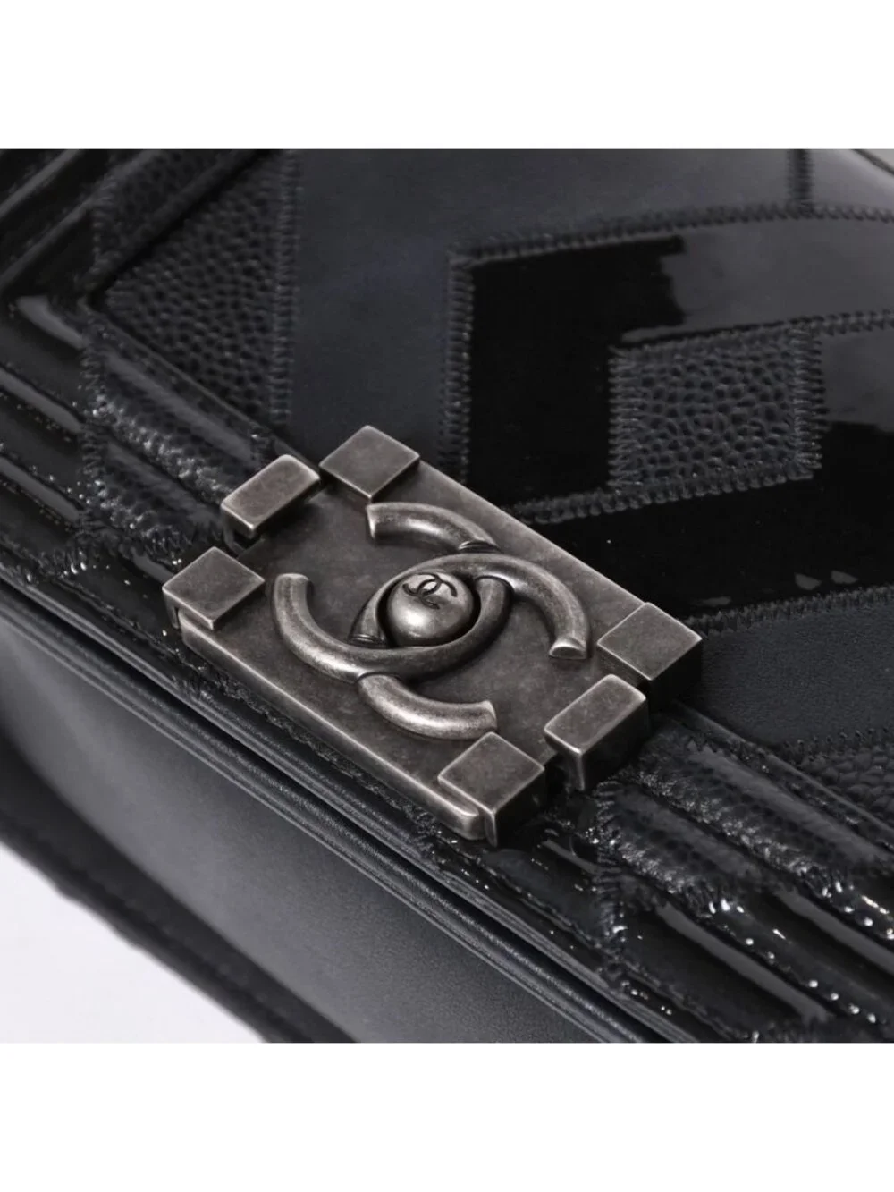 Chanel Boy Chain Shoulder Bag Black